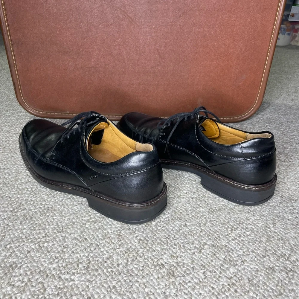 Ecco shoes